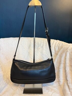 Vintage Coach Hampton Demi Shoulder Bag in Black